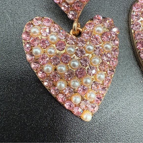 Pink Heart Sparkly Rhinestone and Pearl Earrings - Picture 4 of 7